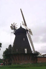 windmill.jpg (14814 bytes)